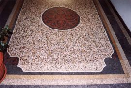 Entrance in the Alte-Schönhauser Str.