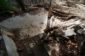 Brunnenbecken Zustand vor Restaurierung