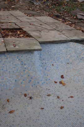 Brunnenbecken Zustand nach Restaurierung