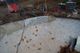 Brunnenbecken Zustand während Restaurierung