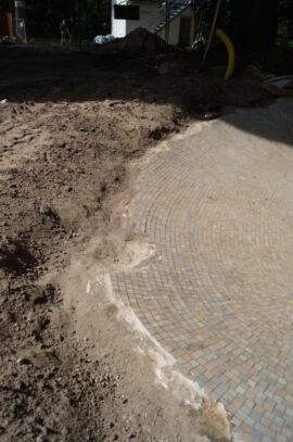 Brunnenbecken Zustand vor Restaurierung