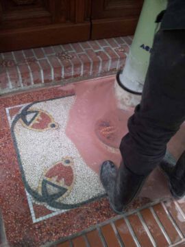 Abschliff Terrazzo-Fussboden mit Mosaik Abschliff Terrazzo-Fussboden mit Mosaik