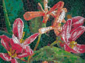 Blumenmosaik mit Lilien